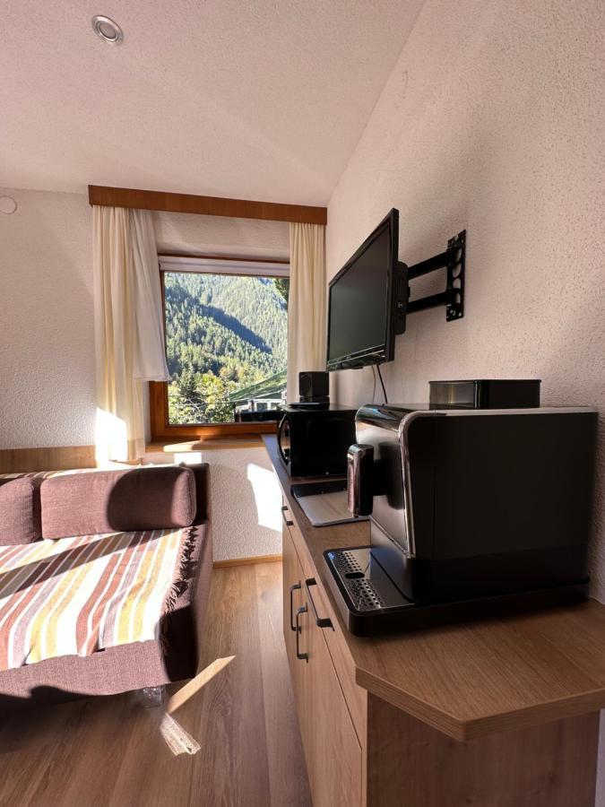 Ferienwohnungen Oetztal Sautens Exterior photo